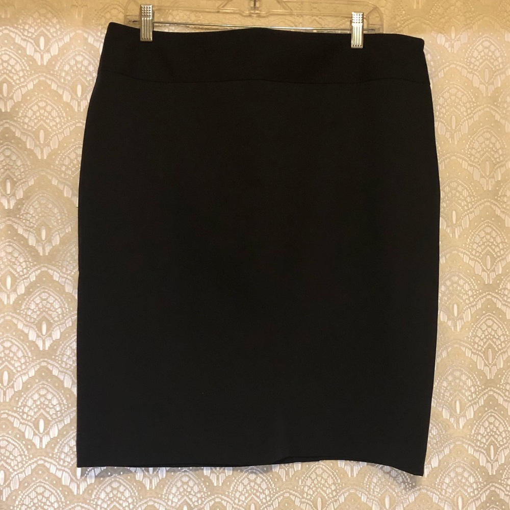 COPY - NWOT Liz Claiborne Navy Pencil Skirt